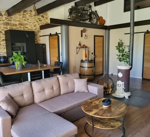 Location saisonnière - L'Hangar - Pièce de vie