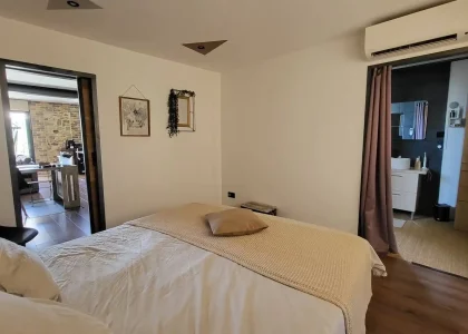 chambre_principale_vers_salle_eau_45_11zon