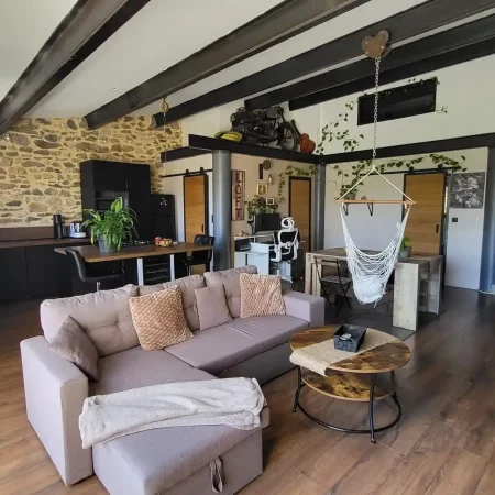 piece-de-vie-vue-ensemble-entree-salon_18_11zon