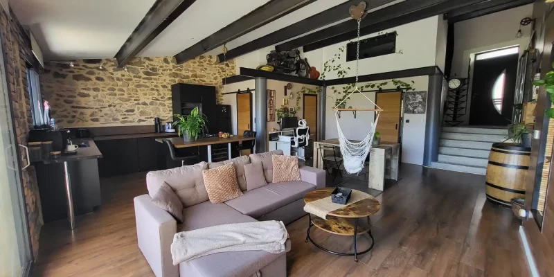 piece-de-vie-vue-ensemble-entree-salon_18_11zon